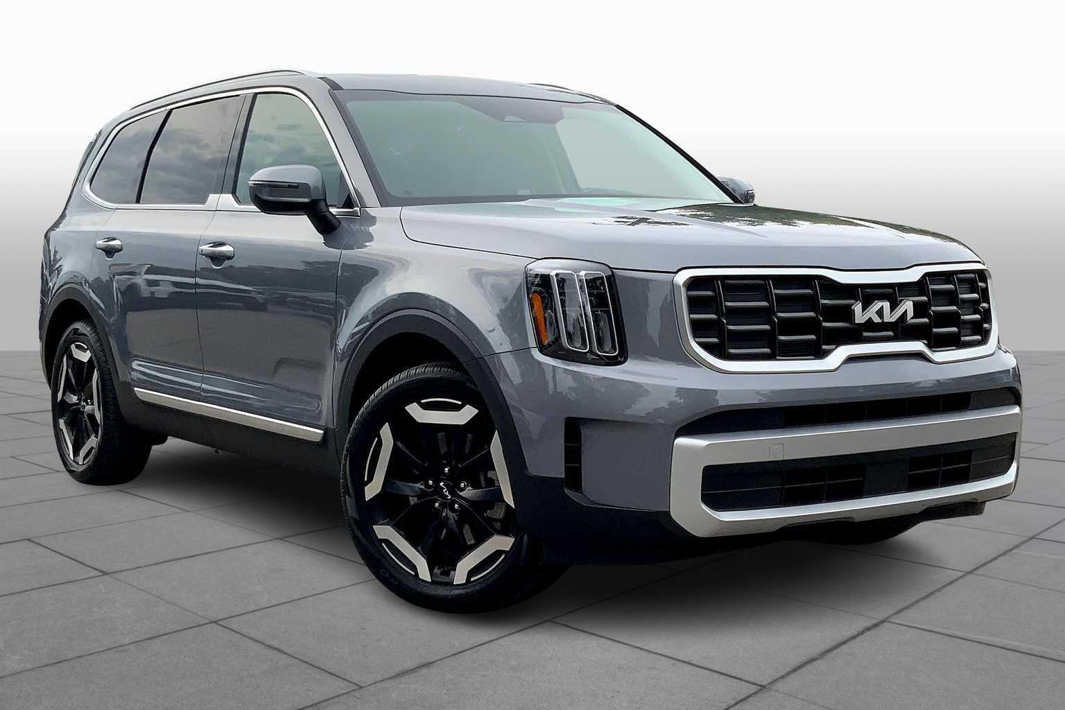 Certified 2025 Kia Telluride S with VIN 5XYP6DGC3SG644464 for sale in Kansas City