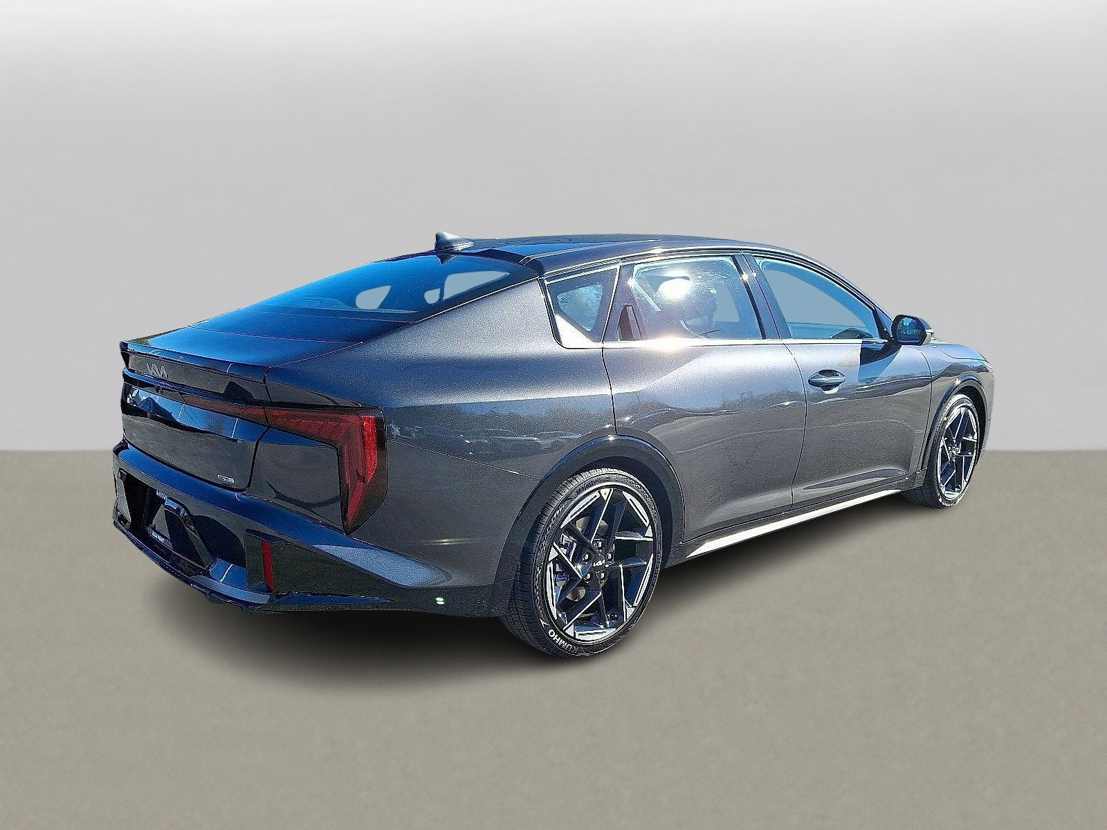 2025 Kia K4 GT-Line photo 4