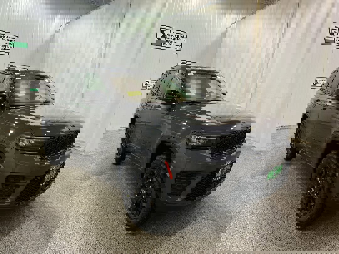 2025 Jeep Grand Cherokee Altitude