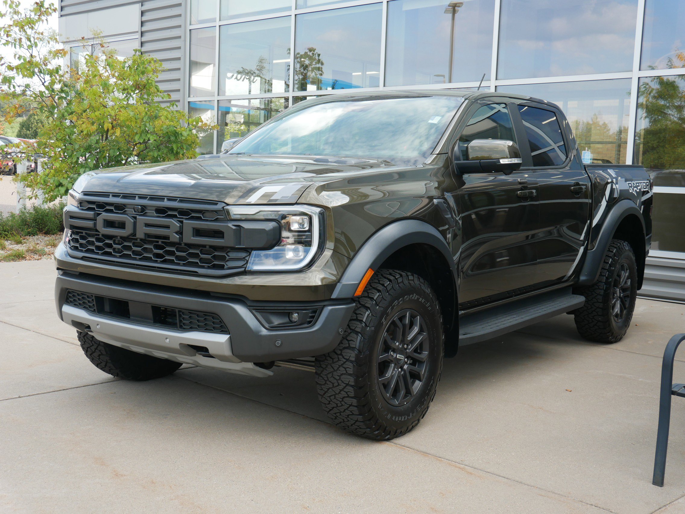 2024 Ford Ranger Raptor photo 2