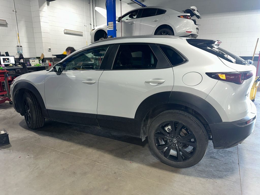 2024 Mazda CX-30 2.5 Select Sport photo 2