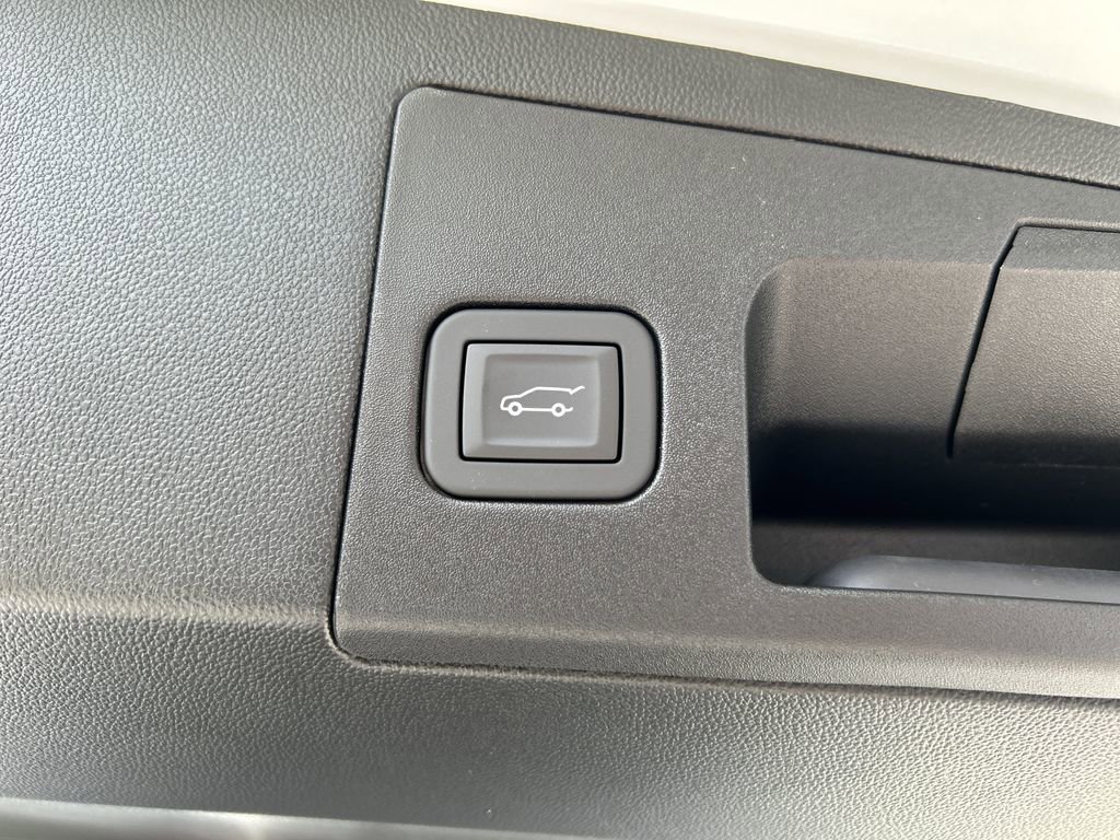 2025 Cadillac XT5 Sport photo 11