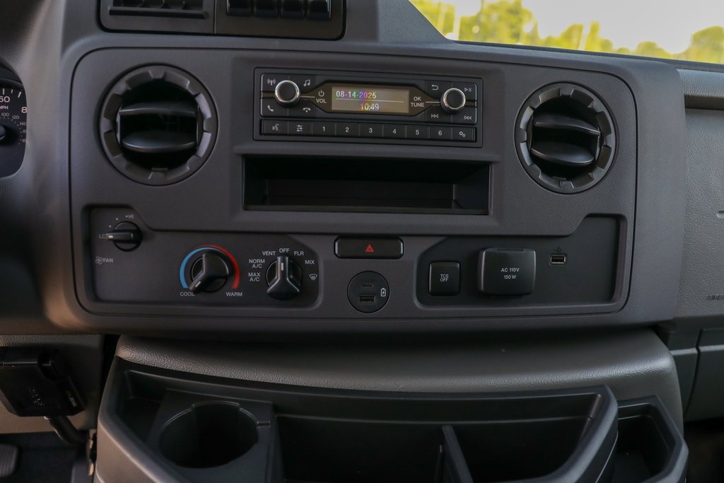 2025 Ford E-350 photo 42