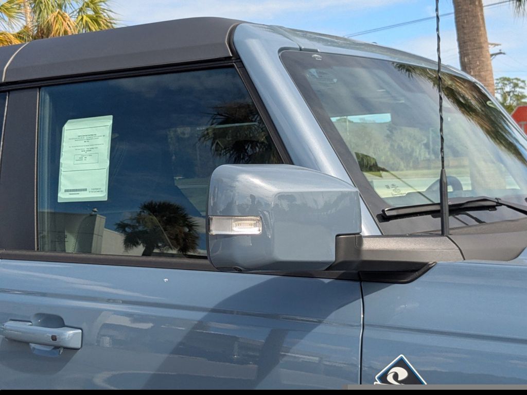 2025 Ford Bronco Outer Banks photo 12