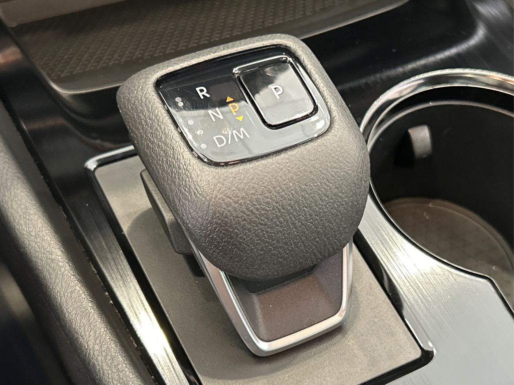 2023 Nissan Rogue SV photo 37