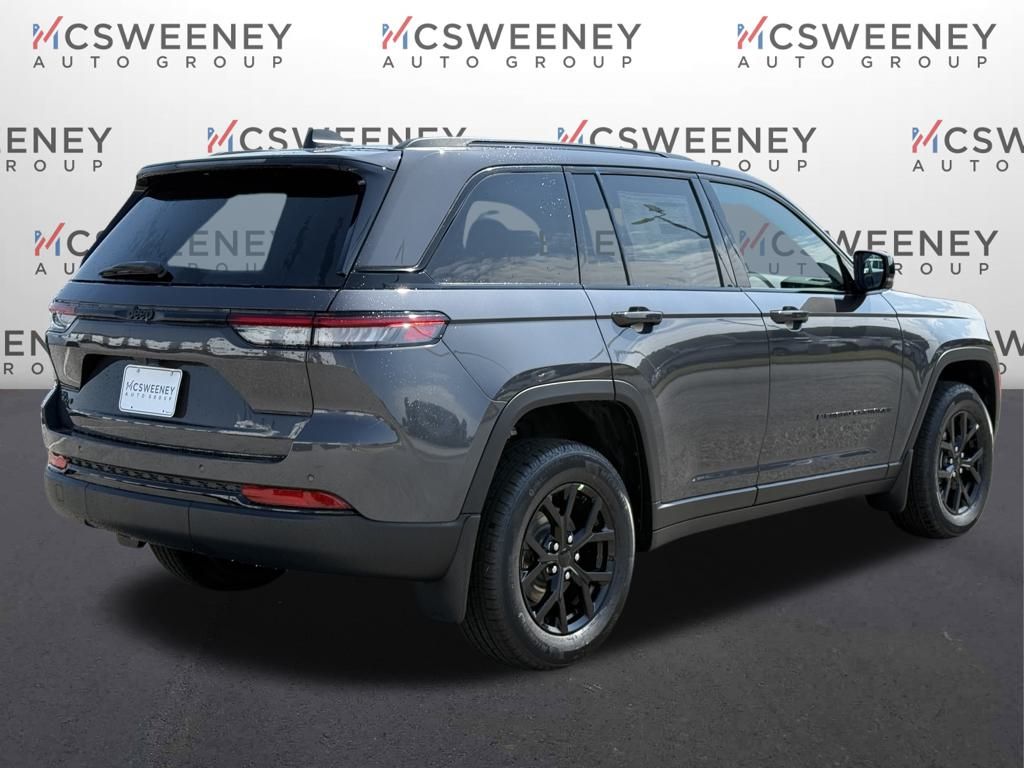 2025 Jeep Grand Cherokee Altitude photo 5
