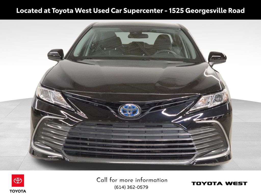 2023 Toyota Camry Hybrid LE photo 2
