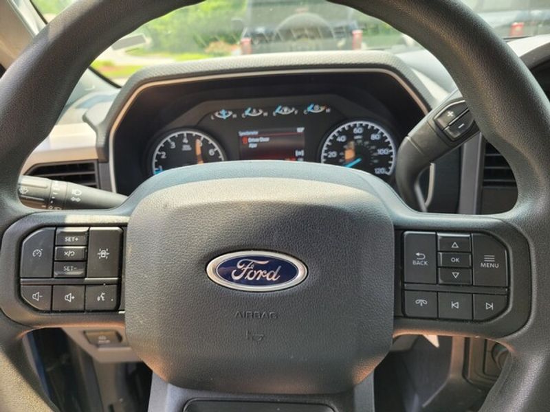 2023 Ford F-150 XLT photo 19