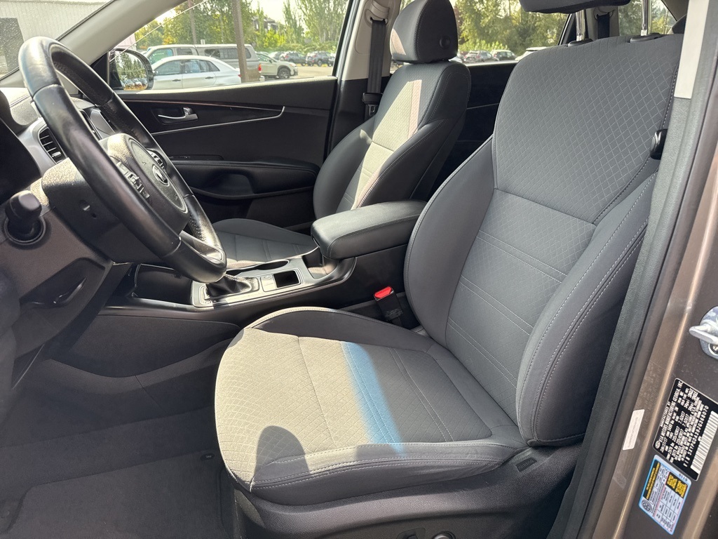 2018 Kia Sorento LX photo 8