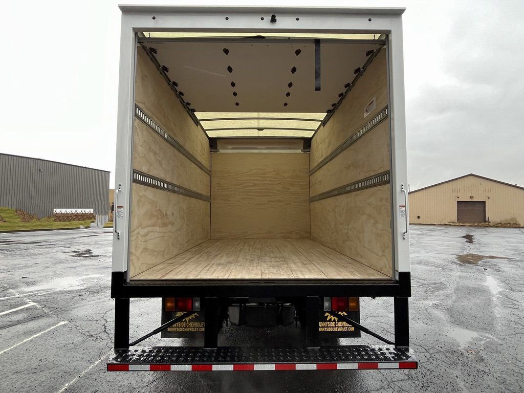 2024 Chevrolet Silverado 4500HD photo 4