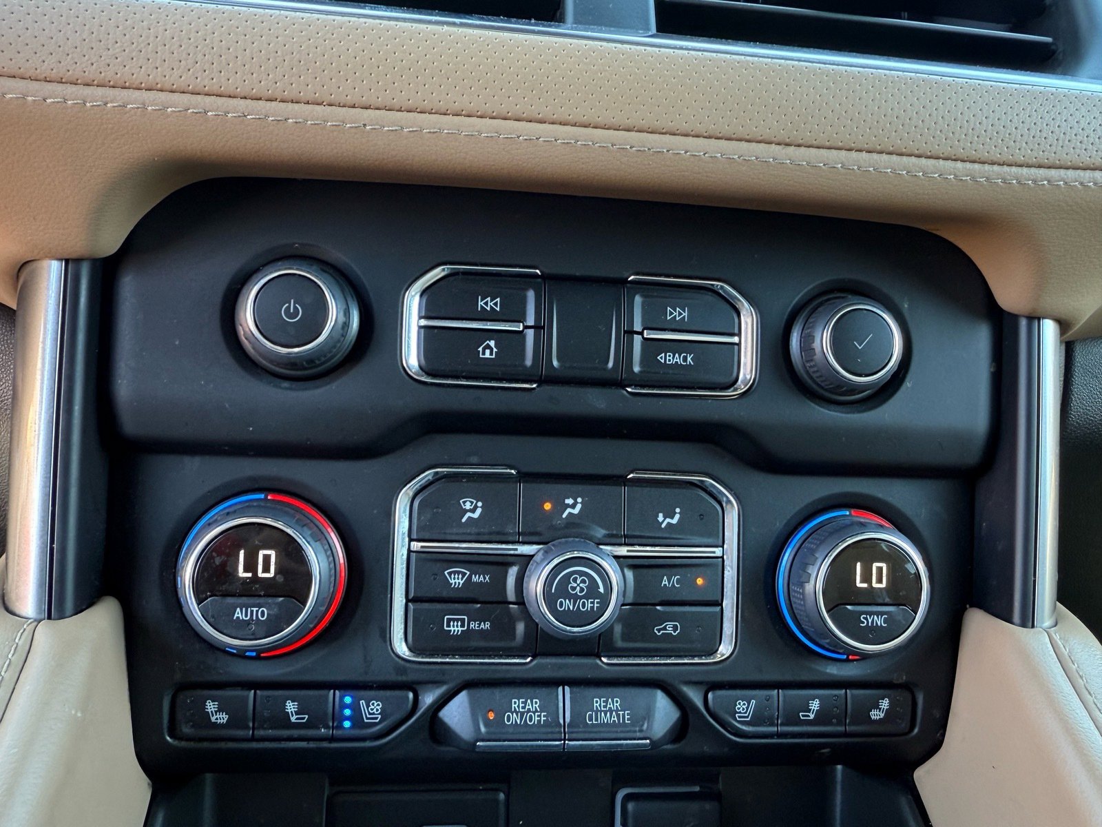 2023 Chevrolet Tahoe Premier photo 25