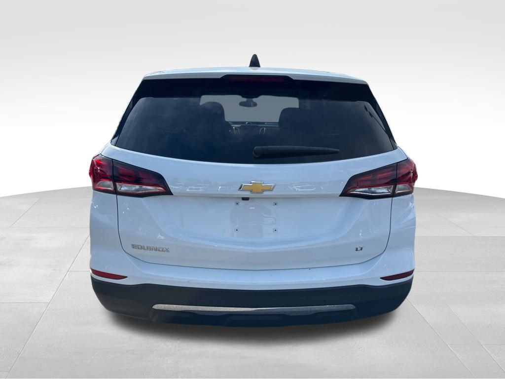2023 Chevrolet Equinox LT photo 3