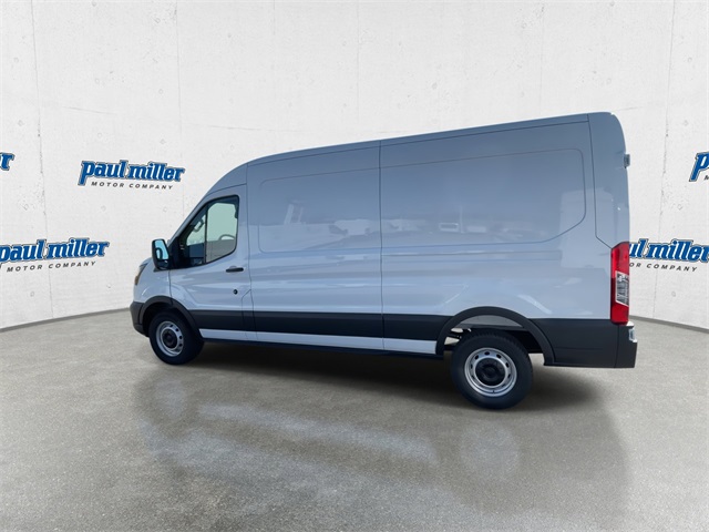 2025 Ford Transit photo 4