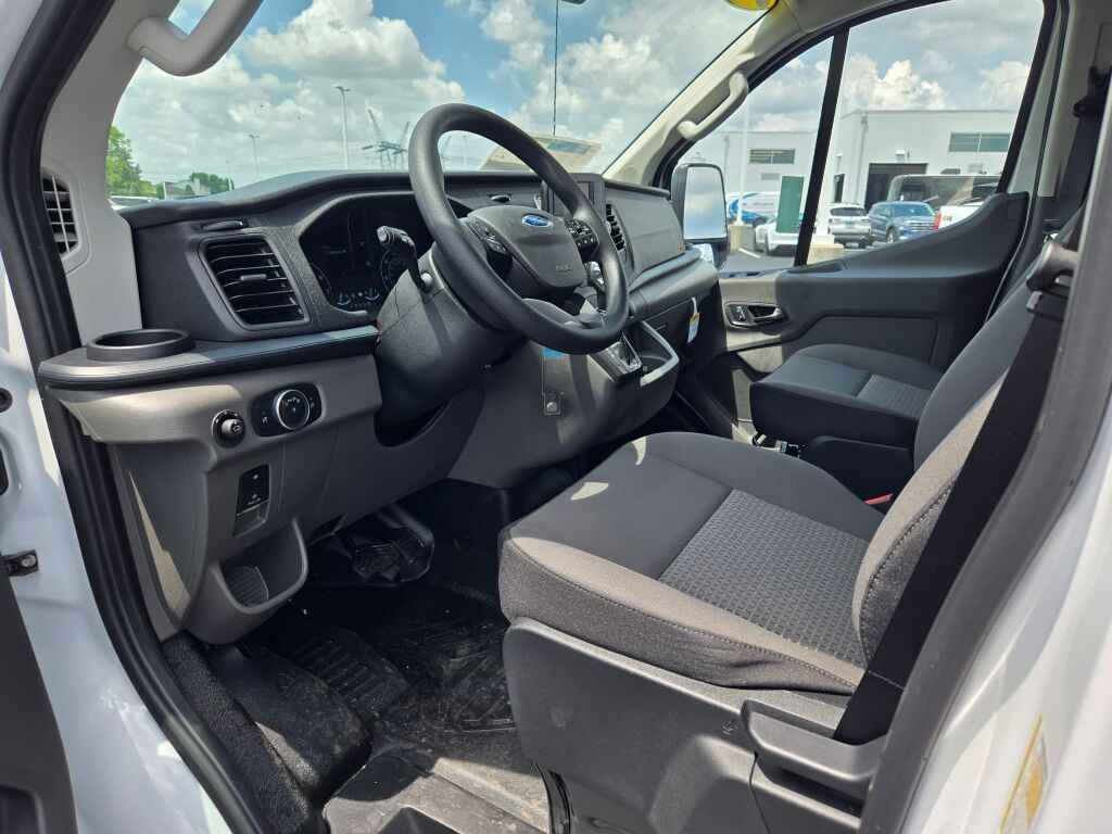 2025 Ford Transit Cargo Van photo 15