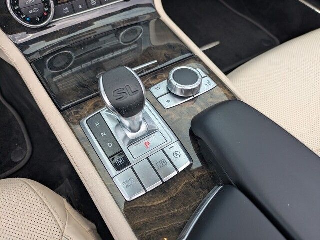 2017 Mercedes Benz SL 450 photo 23