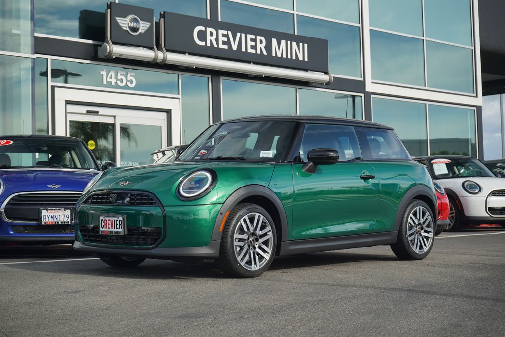 2026 MINI Hardtop 2 Door's photo