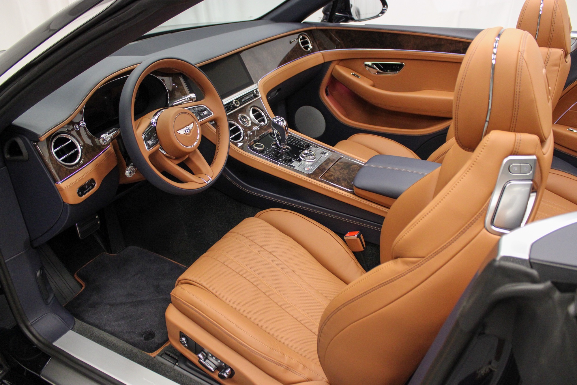 2026 Bentley Continental GTC photo 19