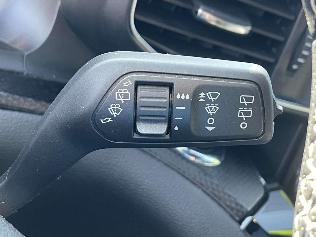 2022 Ford Explorer ST photo 21