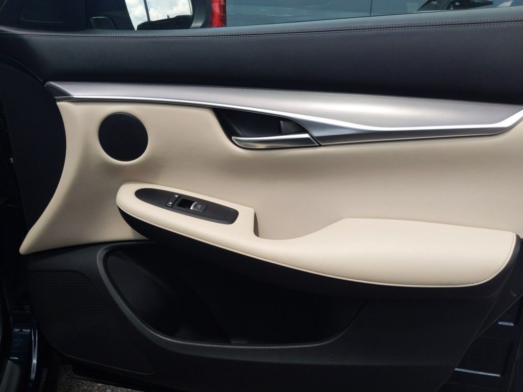 2022 Infiniti QX50 Luxe photo 32