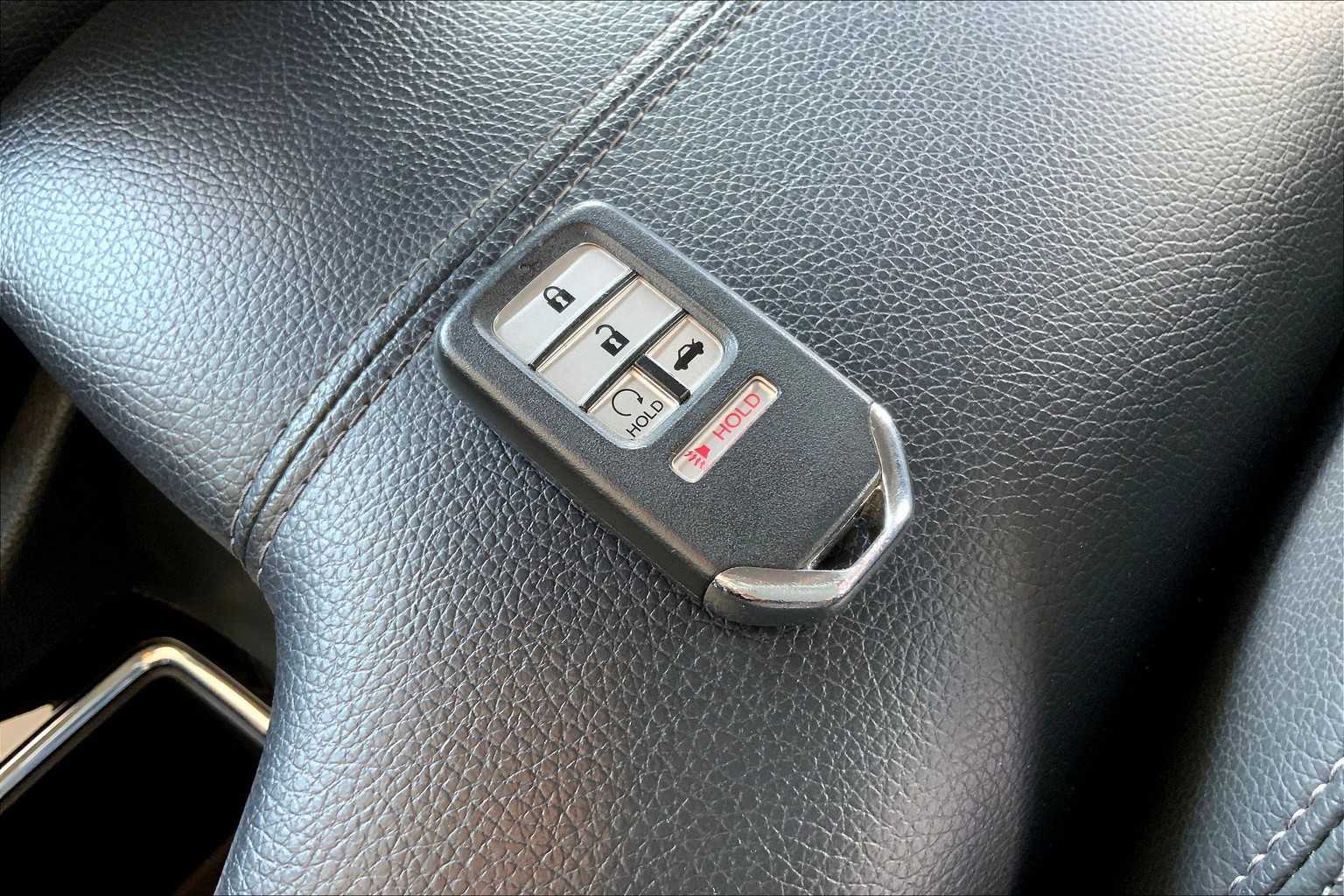 2016 Honda Accord EX-L photo 13
