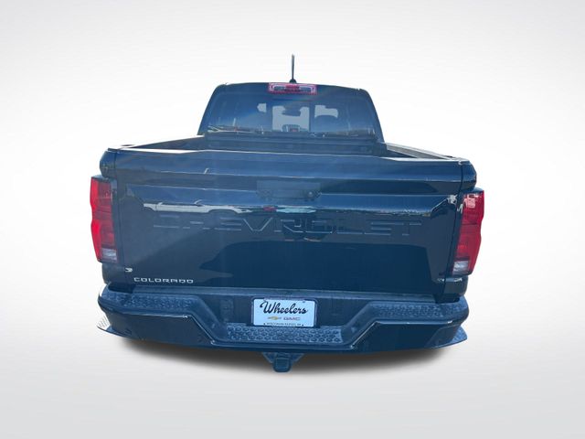 2025 Chevrolet Colorado Z71 photo 3