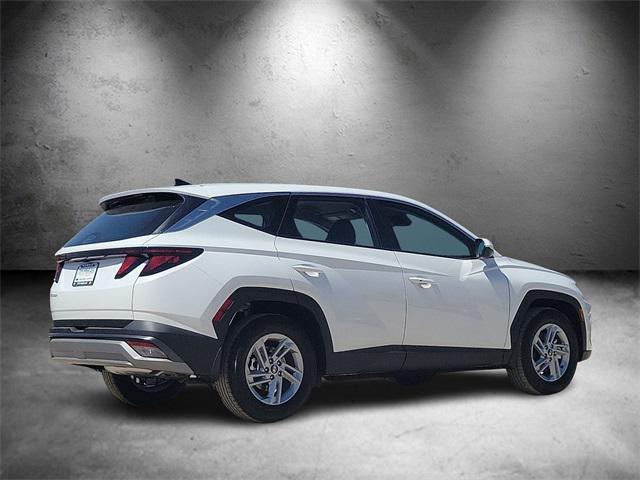 2025 Hyundai Tucson SE photo 4