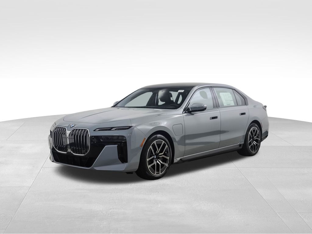 2026 BMW 7 Series 750e's photo