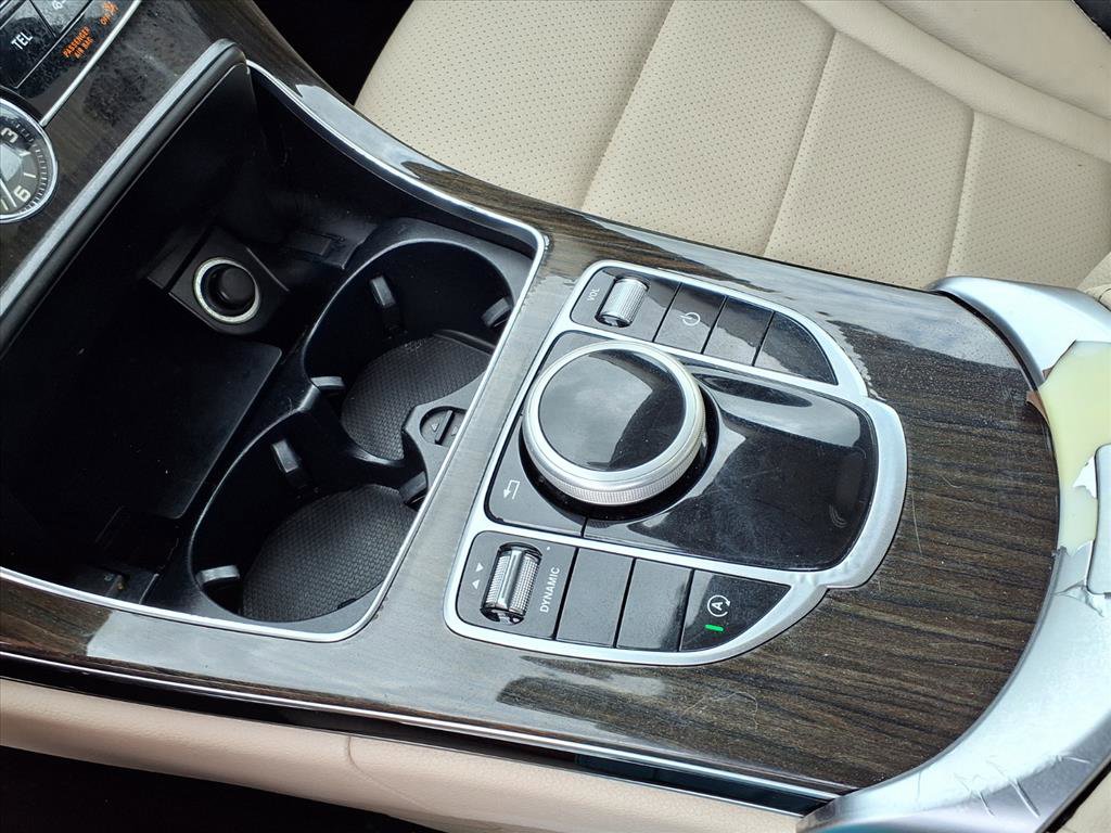 2018 Mercedes Benz C 300 photo 13