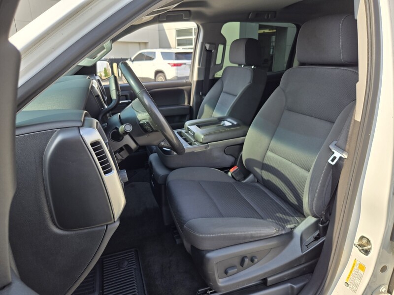 2018 Chevrolet Silverado 1500 LT photo 5