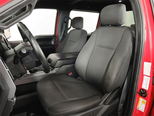 2019 Ford F-150 XLT photo 16