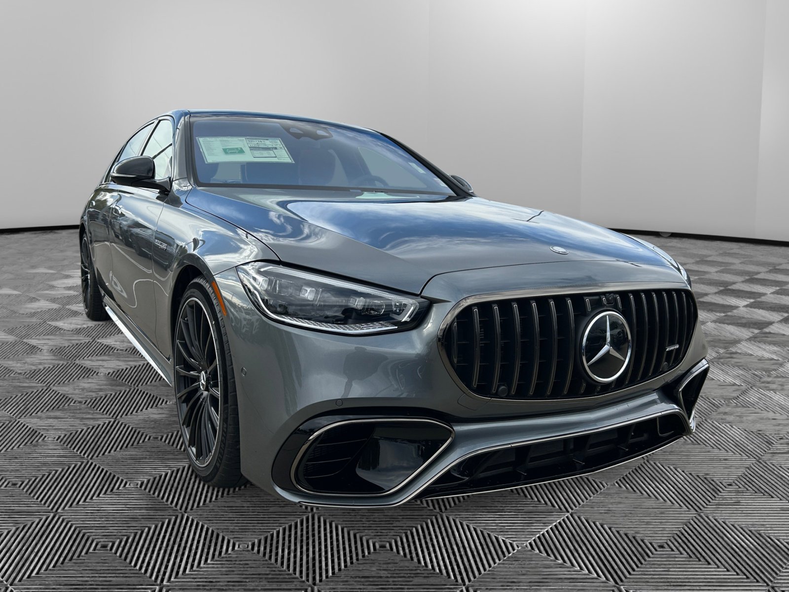 2026 Mercedes-Benz S-Class AMG S 63's photo