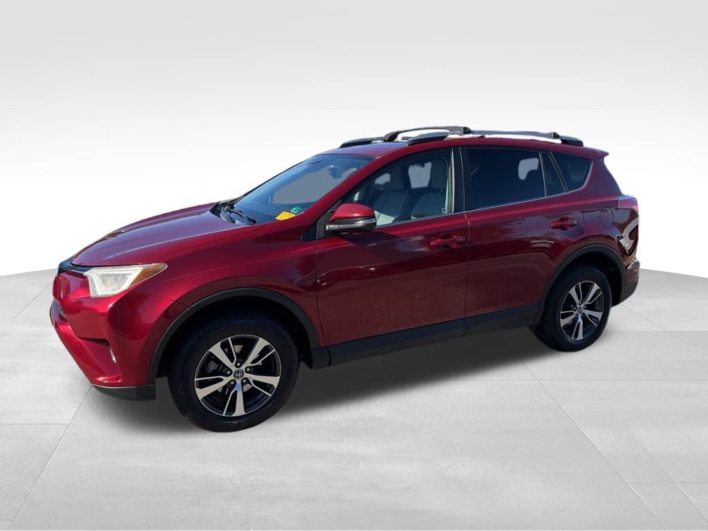 2018 Toyota RAV4 XLE photo 2
