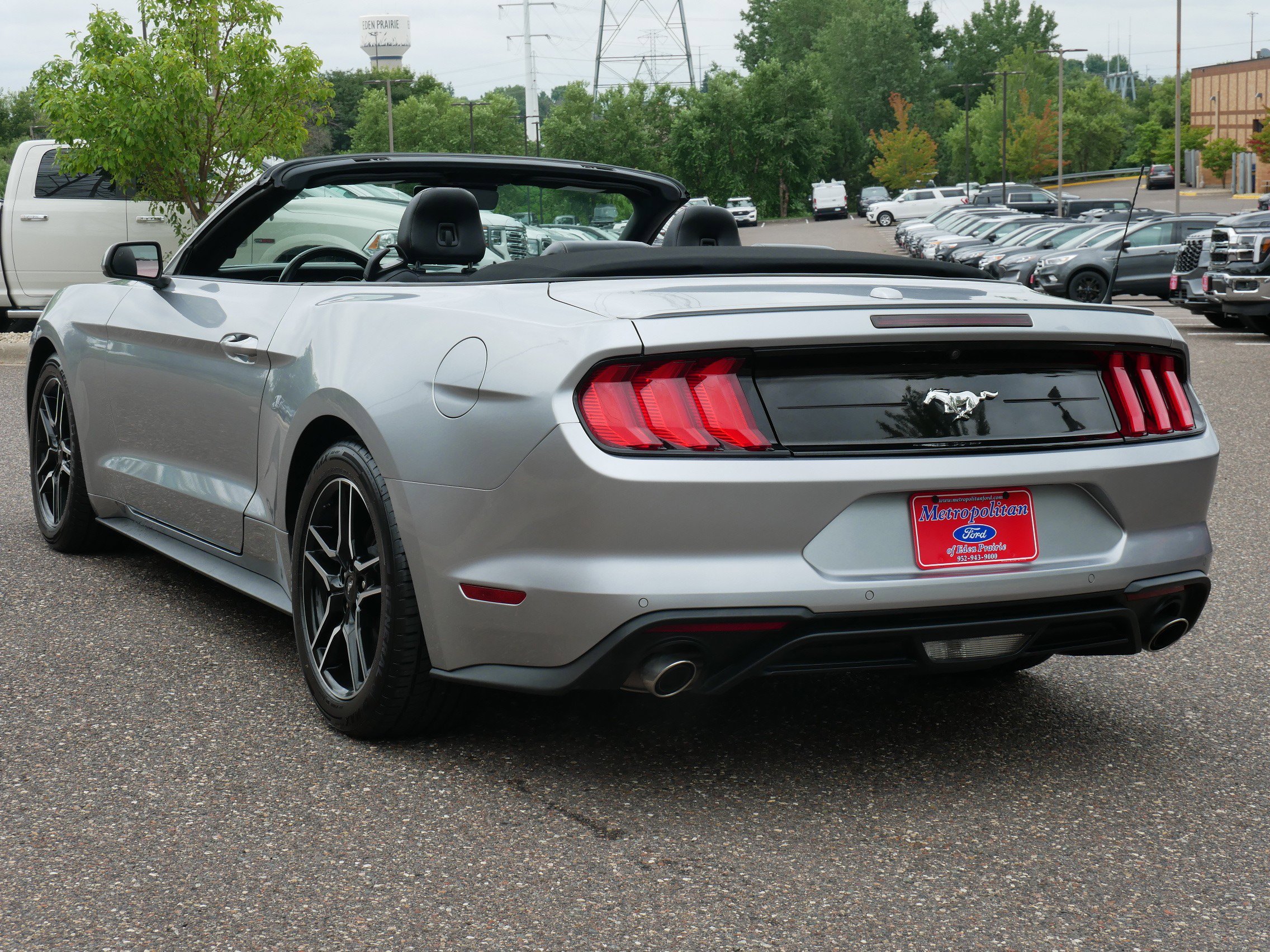 2023 Ford Mustang EcoBoost Premium photo 4
