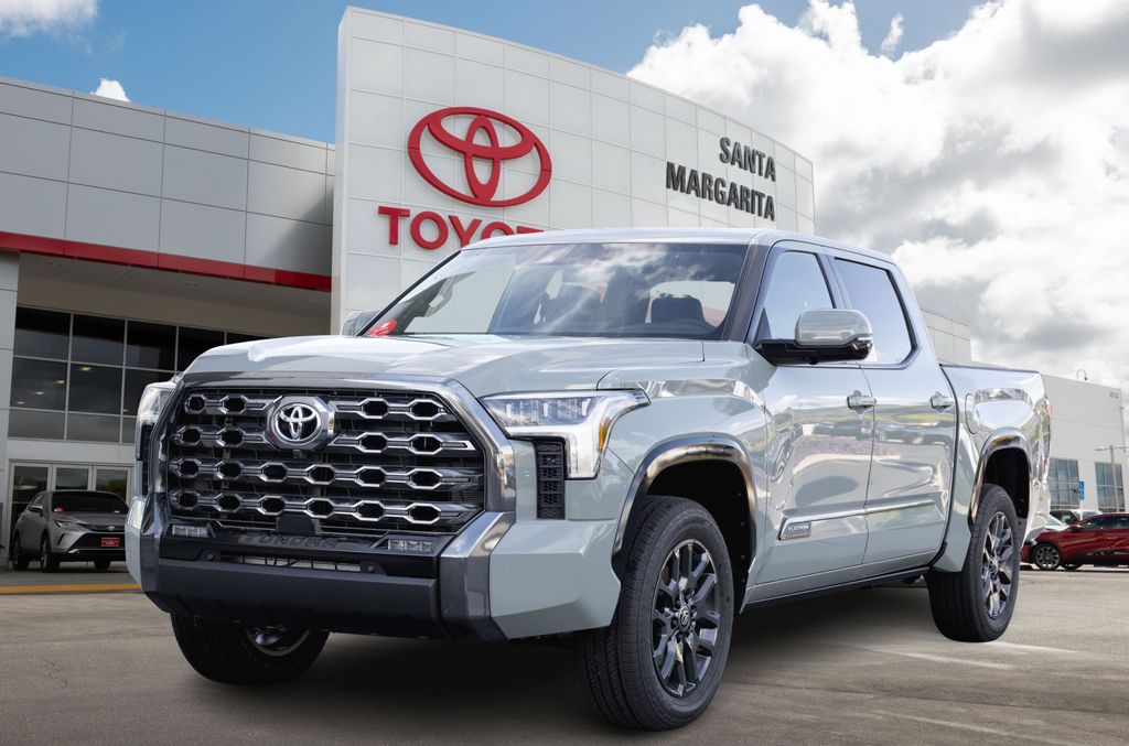 2026 Toyota Tundra Platinum's photo