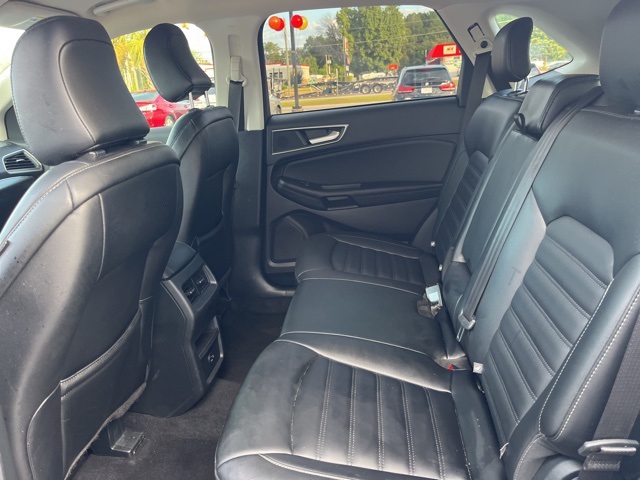 2022 Ford Edge SEL photo 11