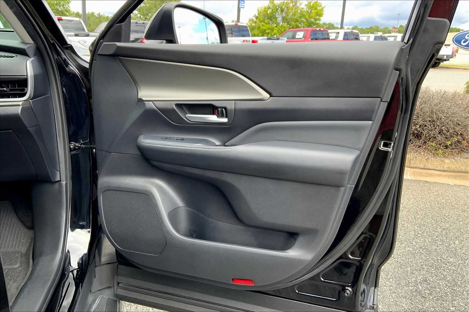 2024 Toyota Highlander Hybrid XLE photo 20