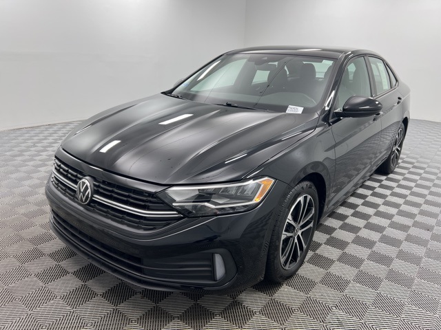 2024 Volkswagen Jetta 1.5T Sport photo 2