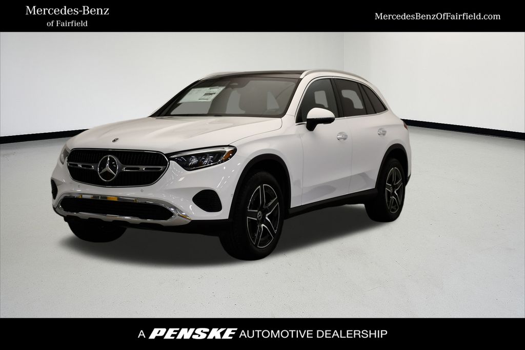 2026 Mercedes-Benz GLC Base's photo