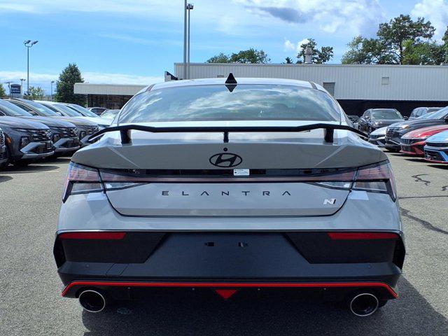2025 Hyundai Elantra N photo 4