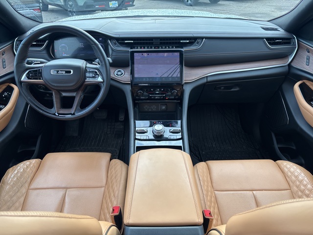 2022 Jeep Grand Cherokee Summit photo 14