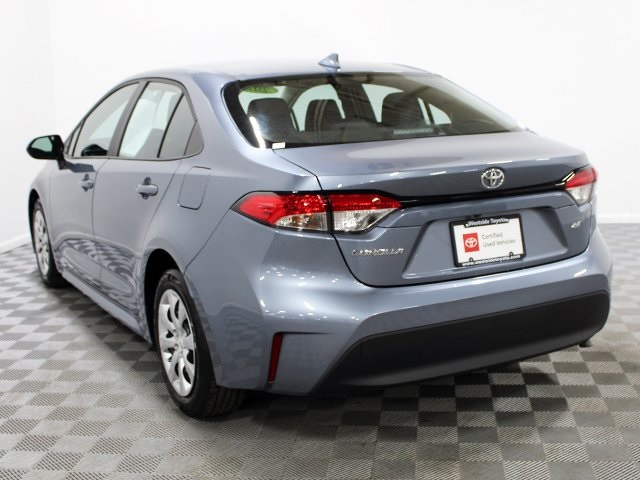 2025 Toyota Corolla LE photo 3