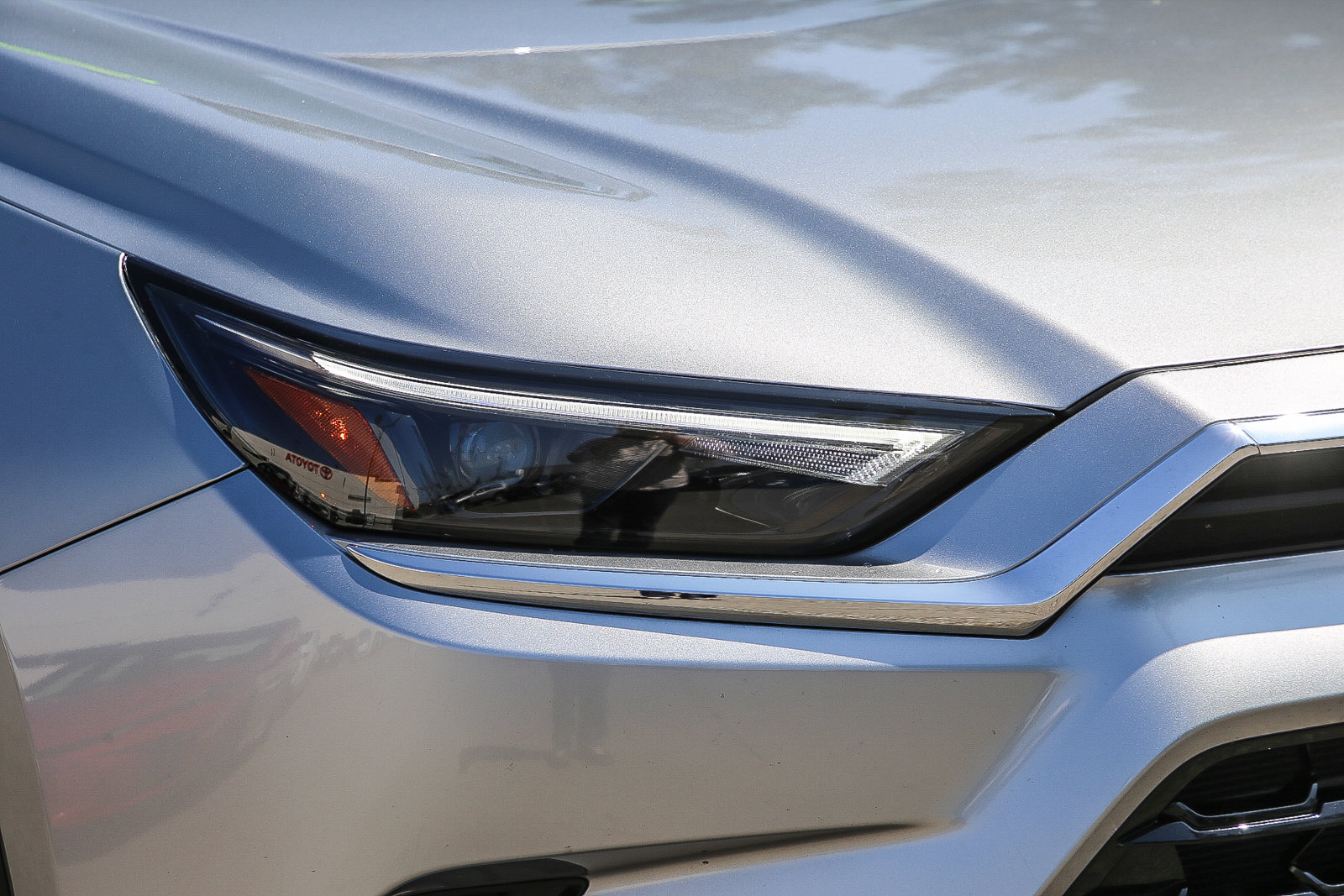 2024 Toyota Grand Highlander Limited photo 3