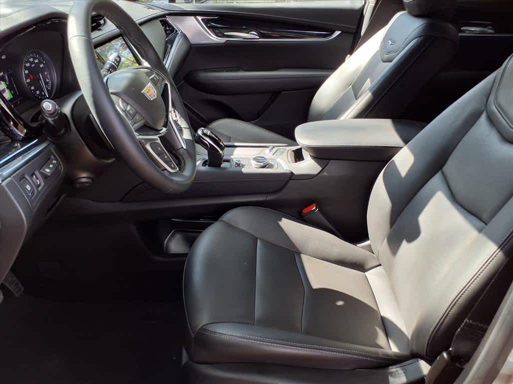 2025 Cadillac XT5 Premium Luxury photo 8