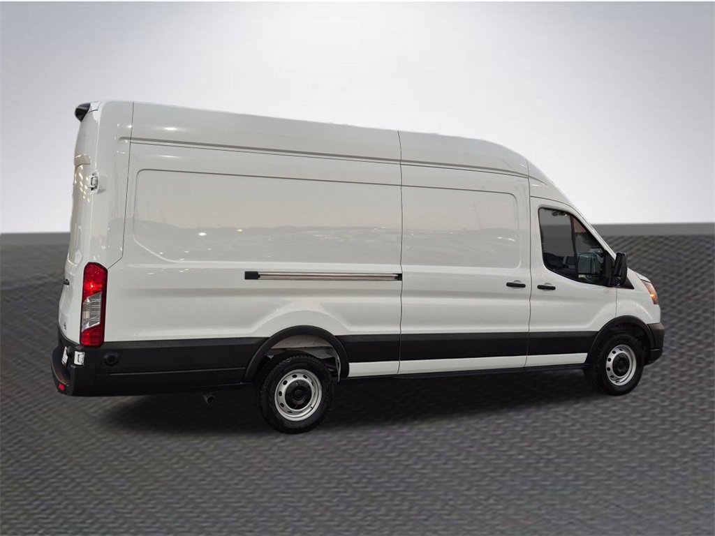 2026 Ford Transit Cargo photo 4