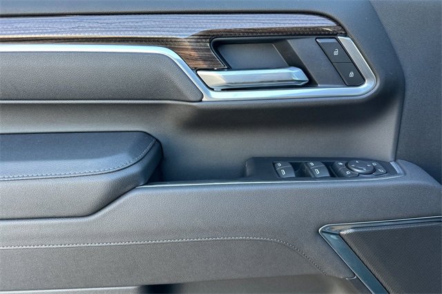 2025 Chevrolet Silverado 2500HD LT photo 11