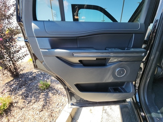 2024 Ford Expedition XLT photo 15