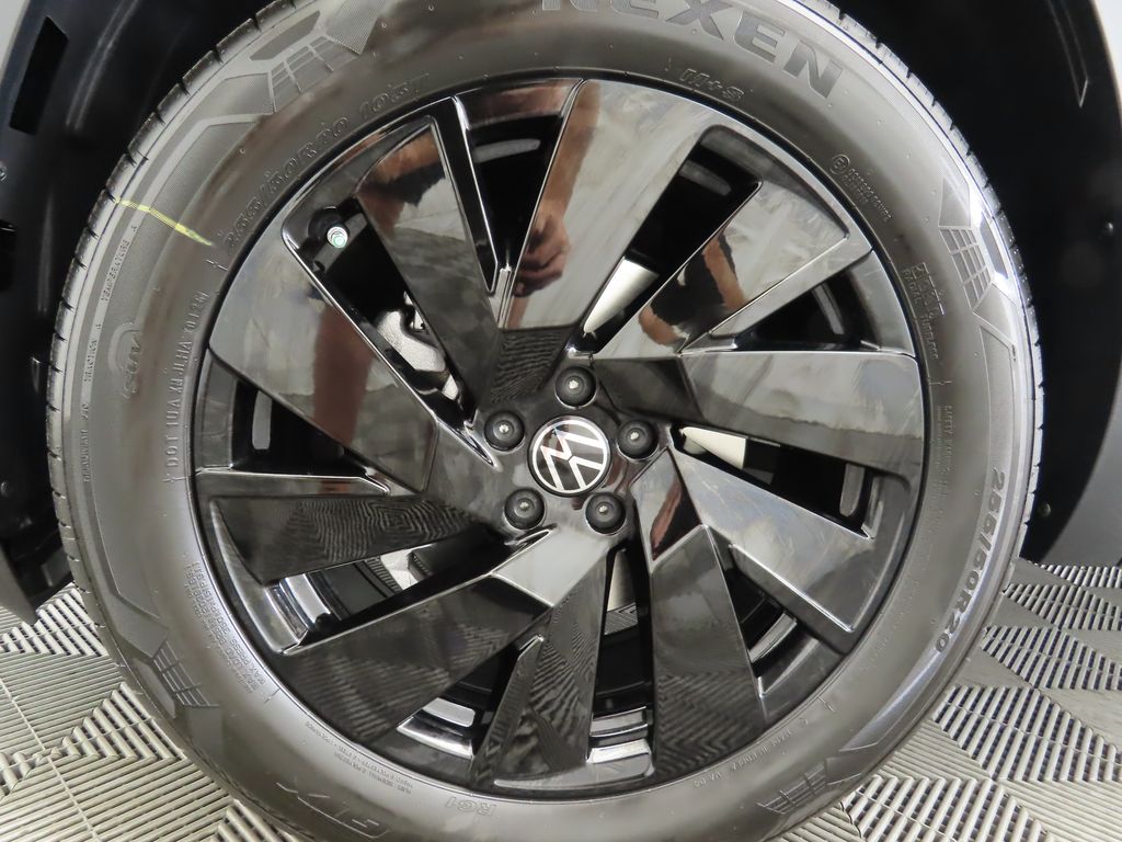 2026 Volkswagen Atlas SE Technology photo 29
