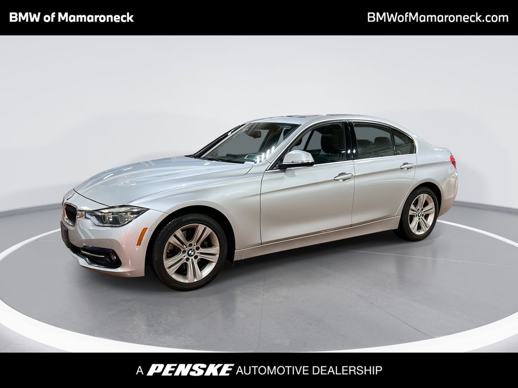 2017 BMW 3 Series 330i's photo