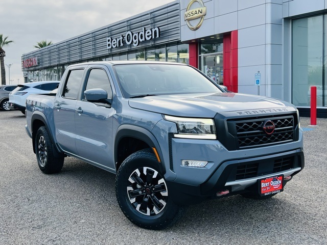 2024 Nissan Frontier PRO-X's photo