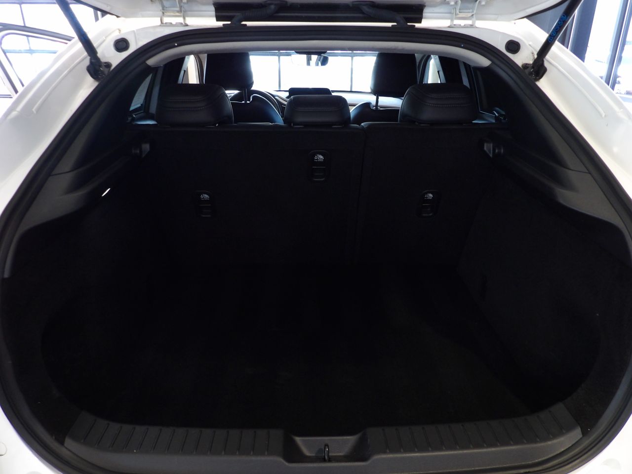 2023 Mazda CX-30 2.5 Select photo 18